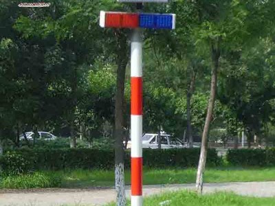 分体式警示灯 太阳能四灯警示灯交通设施厂家图3