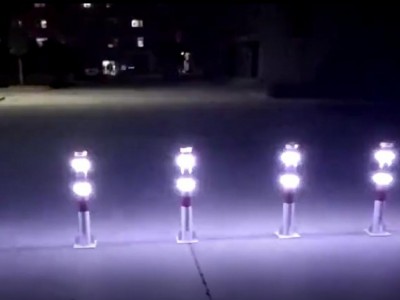 一米太阳能同步警示柱 平口太阳能警示灯生产厂家图3