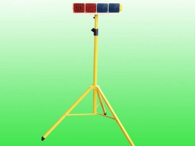 一体式爆闪灯 太阳能四灯爆闪灯 交通设施厂家图3