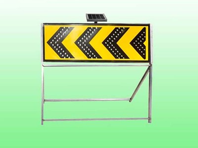 张掖道路施工线形诱导标志 太阳能发